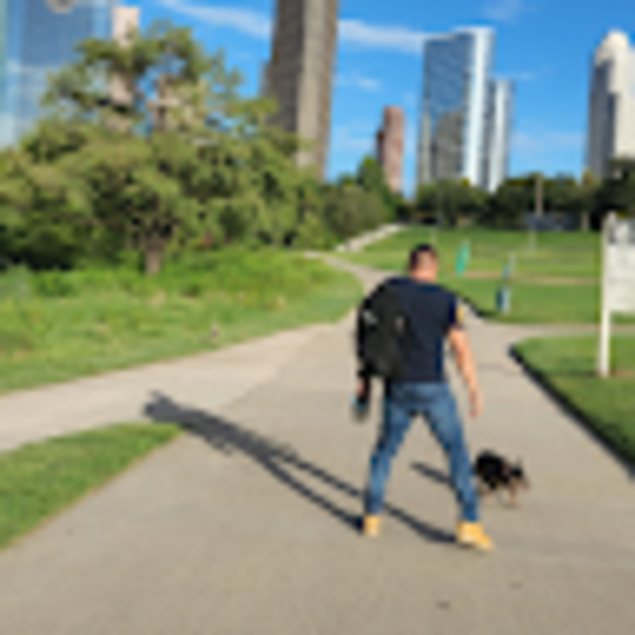 Meet your Posher, Juan - Picture 1 of 1